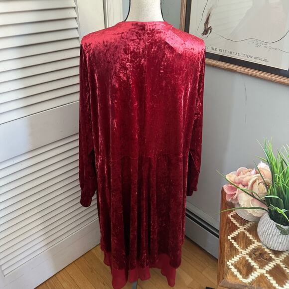 TORRID 3 Womens Jacket 3X Red Crushed Velvet Open Front Long Line Witchy Grunge - Picture 6 of 11